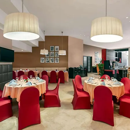Ramada Plaza By Wyndham Dubai Deira-3